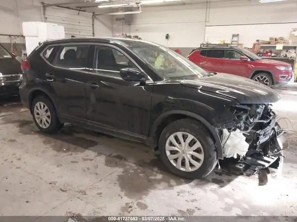 KNMAT2MV4HP529371 2017 NISSAN ROGUE - Image 1