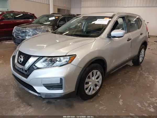 KNMAT2MV4HP534327 2017 NISSAN ROGUE - Image 2