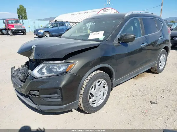 KNMAT2MV4HP535672 2017 NISSAN ROGUE - Image 2
