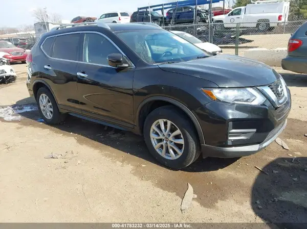 KNMAT2MV4HP536143 2017 NISSAN ROGUE - Image 1
