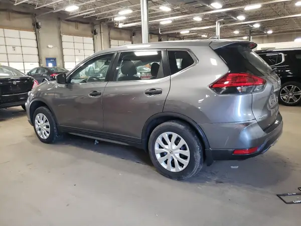 KNMAT2MV4HP539981 2017 NISSAN ROGUE - Image 2