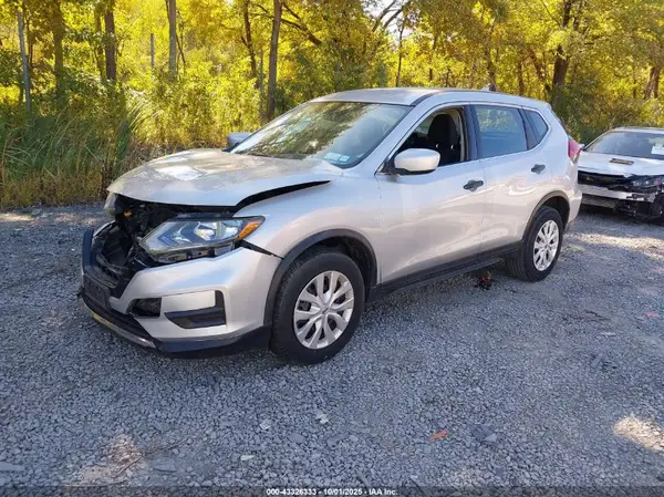 KNMAT2MV4HP545537 2017 NISSAN ROGUE - Image 2