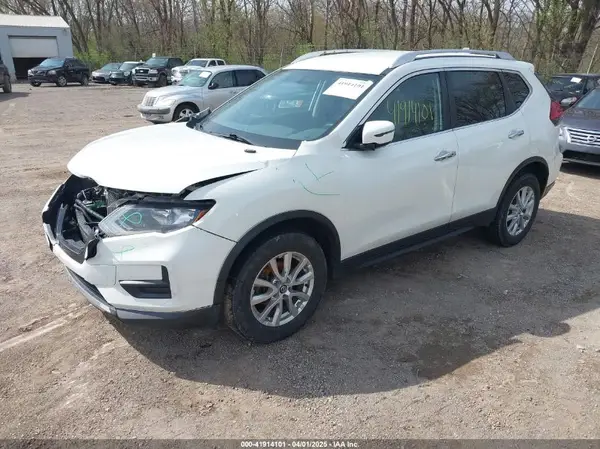 KNMAT2MV4HP545909 2017 NISSAN ROGUE - Image 2