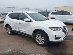 KNMAT2MV4HP546199 2017 NISSAN ROGUE