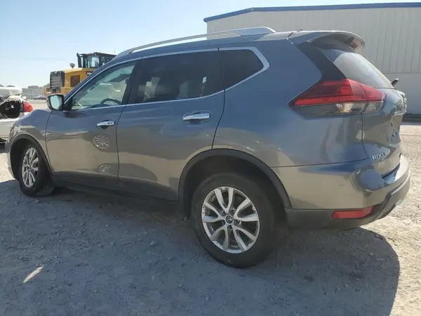 KNMAT2MV4HP556022 2017 NISSAN ROGUE - Image 2