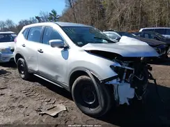 KNMAT2MV4HP562807 2017 NISSAN ROGUE