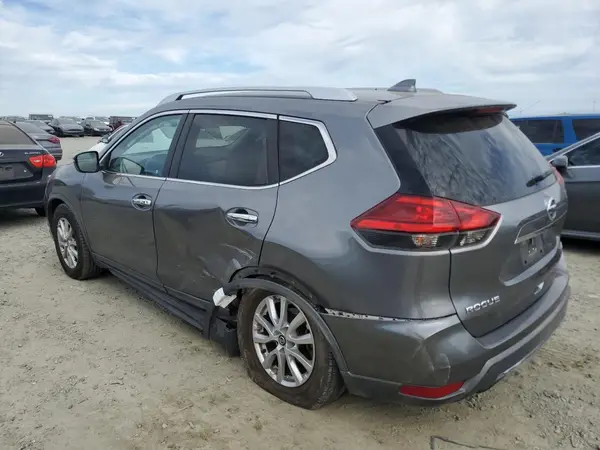 KNMAT2MV4HP564055 2017 NISSAN ROGUE - Image 2