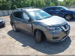 KNMAT2MV4HP569689 2017 NISSAN ROGUE