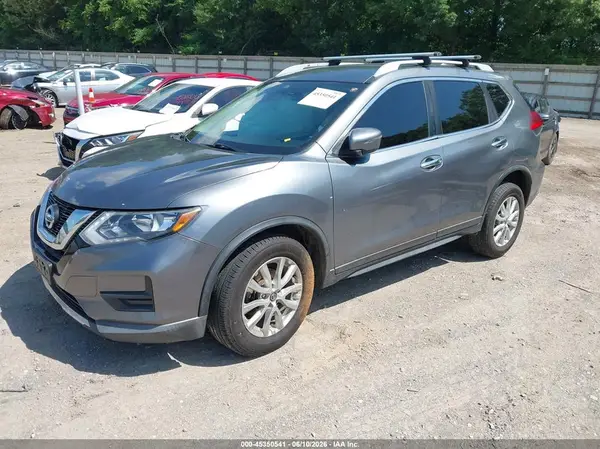KNMAT2MV4HP569689 2017 NISSAN ROGUE - Image 2