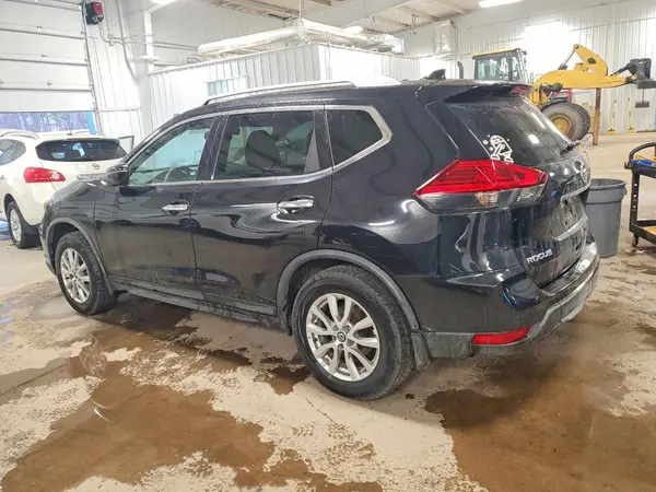 KNMAT2MV4HP573208 2017 NISSAN ROGUE - Image 2