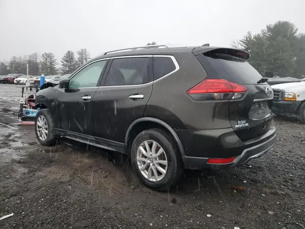KNMAT2MV4HP592938 2017 NISSAN ROGUE - Image 2