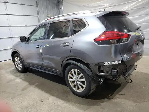 KNMAT2MV4HP594589 2017 NISSAN ROGUE - Image 2