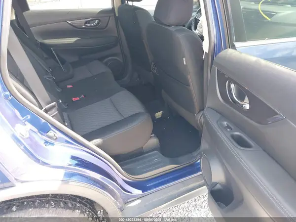 KNMAT2MV4HP607020 2017 NISSAN ROGUE - Image 8