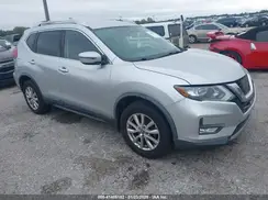 KNMAT2MV4HP608250 2017 NISSAN ROGUE