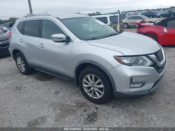 KNMAT2MV4HP608250 2017 NISSAN ROGUE - Image 1