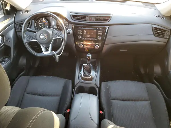 KNMAT2MV4HP608278 2017 NISSAN ROGUE - Image 8