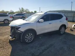 KNMAT2MV4HP608880 2017 NISSAN ROGUE