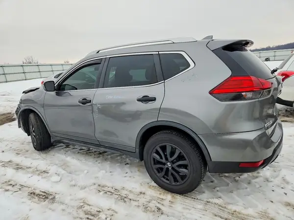 KNMAT2MV4HP611925 2017 NISSAN ROGUE - Image 2