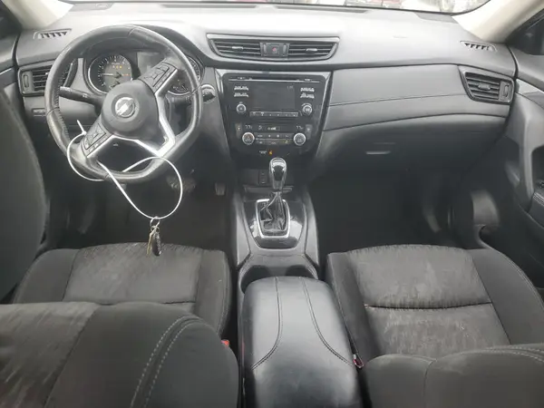 KNMAT2MV4HP612993 2017 NISSAN ROGUE - Image 8