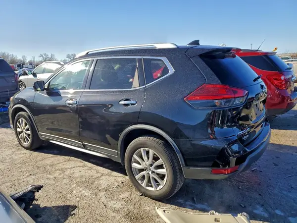 KNMAT2MV4HP616929 2017 NISSAN ROGUE - Image 2