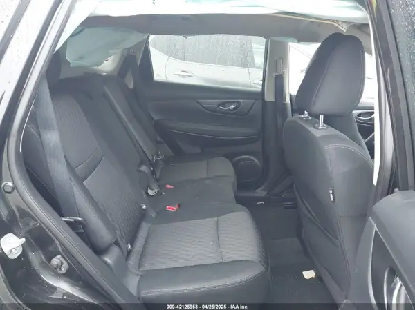 KNMAT2MV4JP502600 2018 NISSAN ROGUE - Image 8