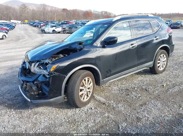 KNMAT2MV4JP504881 2018 NISSAN ROGUE - Image 2