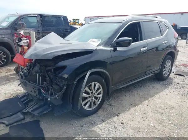 KNMAT2MV4JP505254 2018 NISSAN ROGUE - Image 2