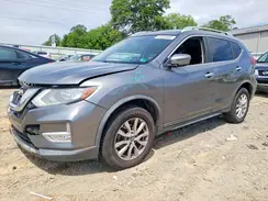 KNMAT2MV4JP506727 2018 NISSAN ROGUE