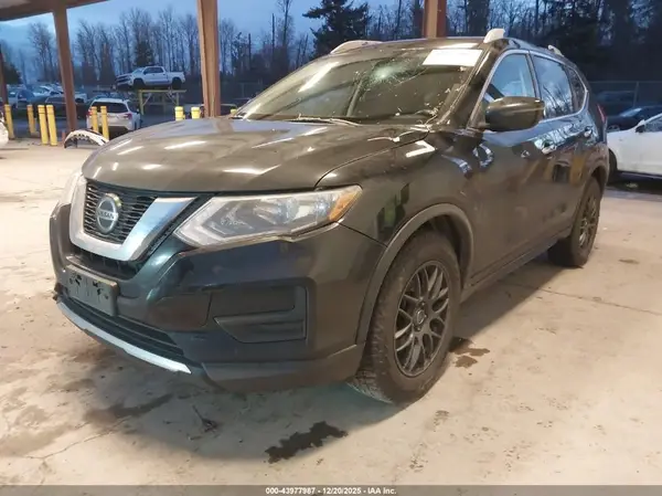 KNMAT2MV4JP508333 2018 NISSAN ROGUE - Image 2