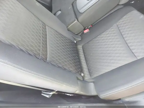 KNMAT2MV4JP509515 2018 NISSAN ROGUE - Image 8