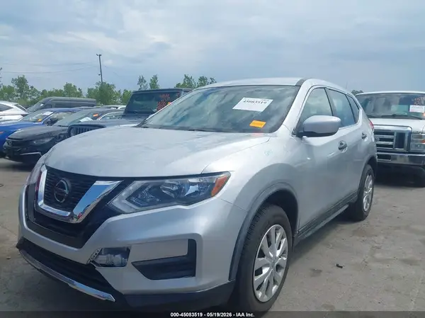 KNMAT2MV4JP514617 2018 NISSAN ROGUE - Image 2