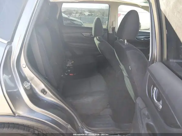 KNMAT2MV4JP516285 2018 NISSAN ROGUE - Image 8