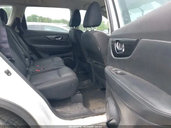 KNMAT2MV4JP516349 2018 NISSAN ROGUE - Image 8