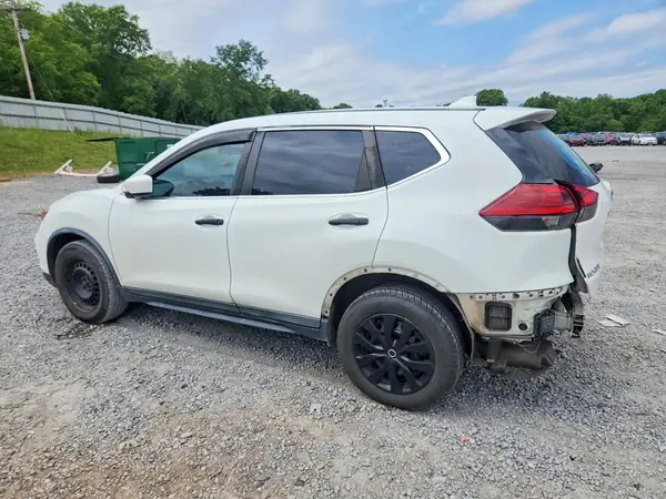 KNMAT2MV4JP520014 2018 NISSAN ROGUE - Image 2
