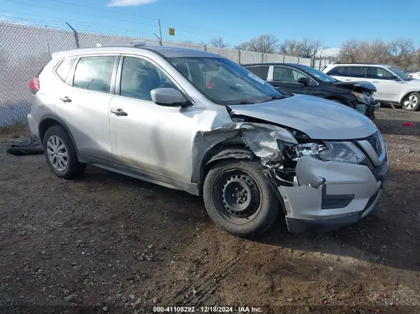 KNMAT2MV4JP520904 2018 NISSAN ROGUE - Image 1