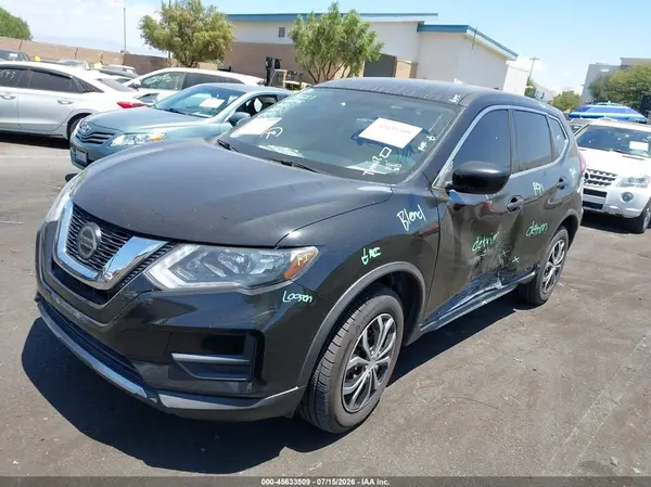 KNMAT2MV4JP522135 2018 NISSAN ROGUE - Image 2