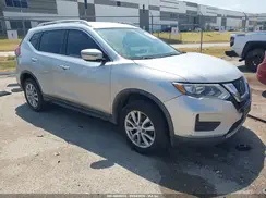 KNMAT2MV4JP522717 2018 NISSAN ROGUE