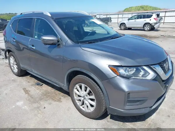 KNMAT2MV4JP524368 2018 NISSAN ROGUE - Image 1