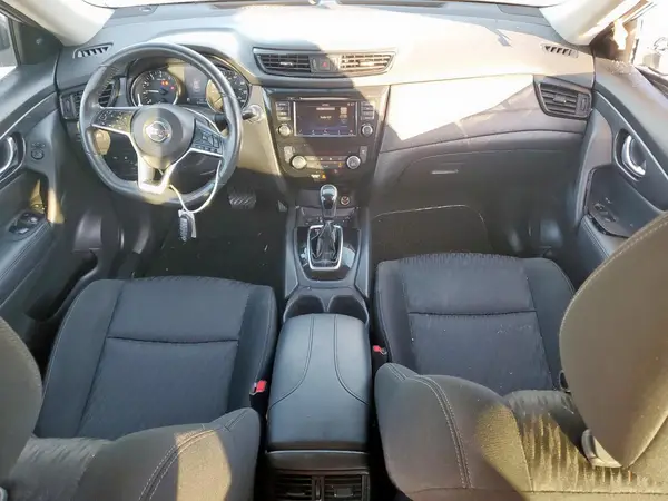 KNMAT2MV4JP528906 2018 NISSAN ROGUE - Image 8