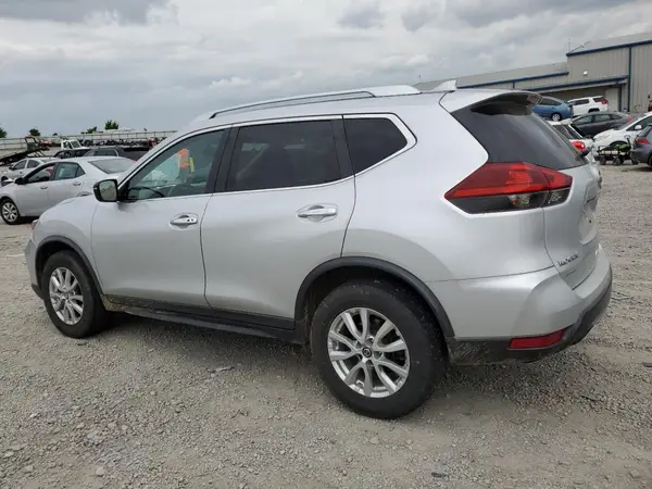 KNMAT2MV4JP529697 2018 NISSAN ROGUE - Image 2