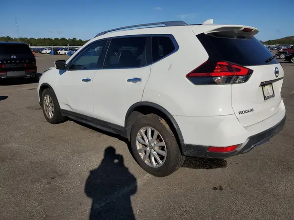 KNMAT2MV4JP530851 2018 NISSAN ROGUE - Image 2