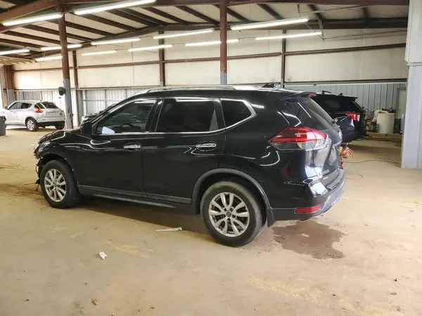 KNMAT2MV4JP532552 2018 NISSAN ROGUE - Image 2