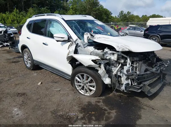KNMAT2MV4JP538769 2018 NISSAN ROGUE - Image 1
