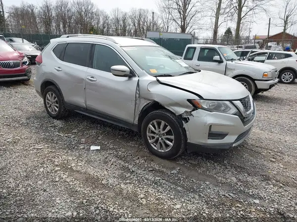 KNMAT2MV4JP542594 2018 NISSAN ROGUE - Image 1