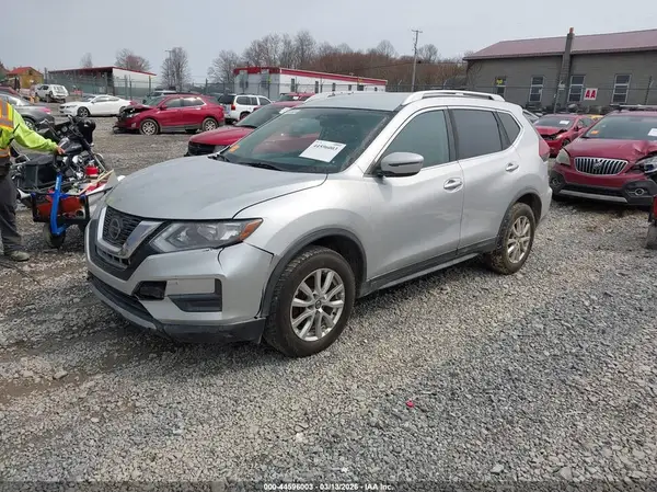 KNMAT2MV4JP542594 2018 NISSAN ROGUE - Image 2