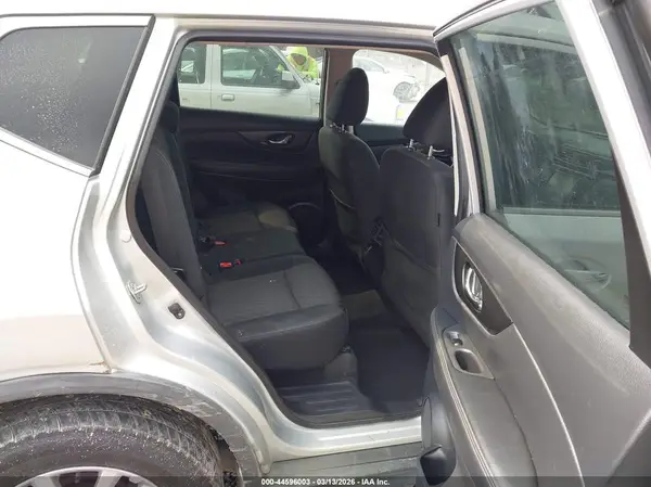 KNMAT2MV4JP542594 2018 NISSAN ROGUE - Image 8