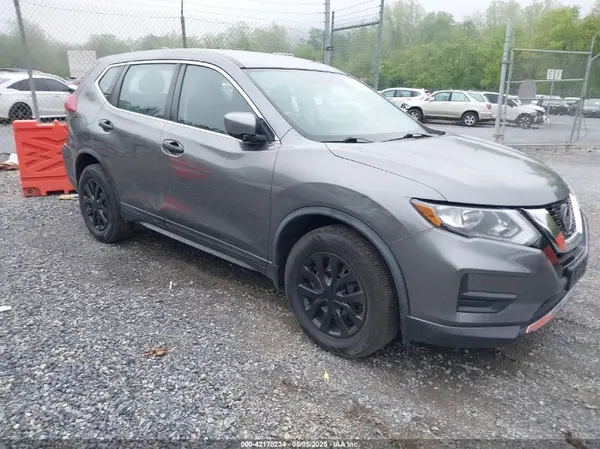 KNMAT2MV4JP543275 2018 NISSAN ROGUE - Image 1