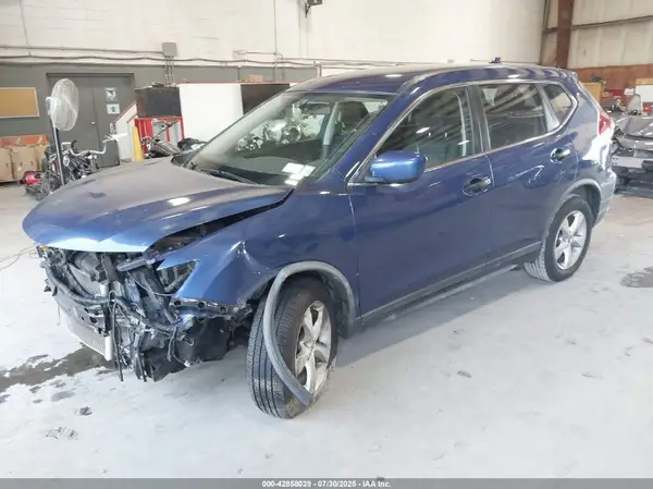 KNMAT2MV4JP546984 2018 NISSAN ROGUE - Image 2