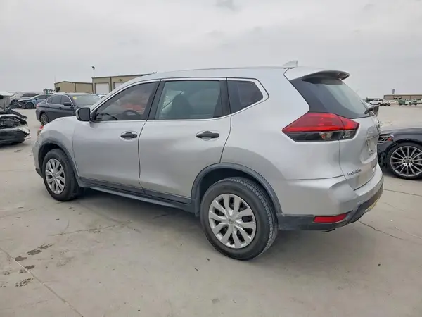 KNMAT2MV4JP548864 2018 NISSAN ROGUE - Image 2