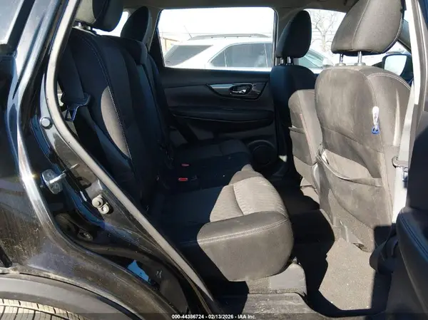 KNMAT2MV4JP550078 2018 NISSAN ROGUE - Image 8